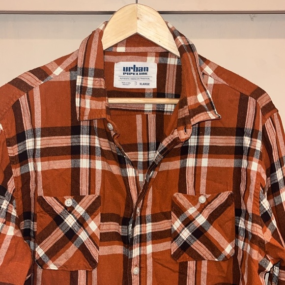 Urban Pipeline XL flannel plaid button down - Picture 2 of 6